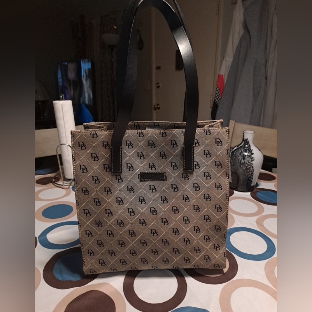 DOONEY AND BOURKE NORTN & SOUTH TOTE